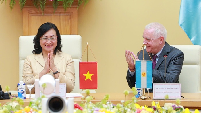 Thực hiện tinh thần Nghị quyết của Trung ương về đẩy mạnh phân cấp, phân quyền gắn với trách nhiệm giải trình trong tổ chức bộ máy nhà nước và hoạt động điều hành, Bộ Công Thương đã chủ động triển khai các nội dung quan trọng nhằm phân cấp, phân quyền trong lĩnh vực sử dụng năng lượng tiết kiệm và hiệu quả.